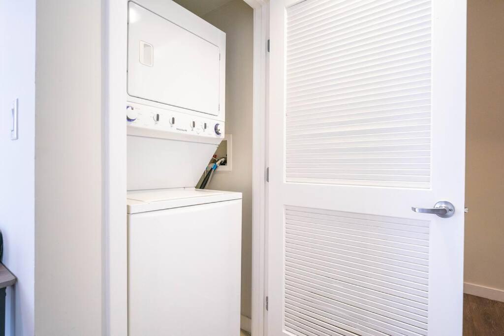 June Specials- Suite Spot Dtla- Free Parking For One Car! Los Angeles Exterior foto